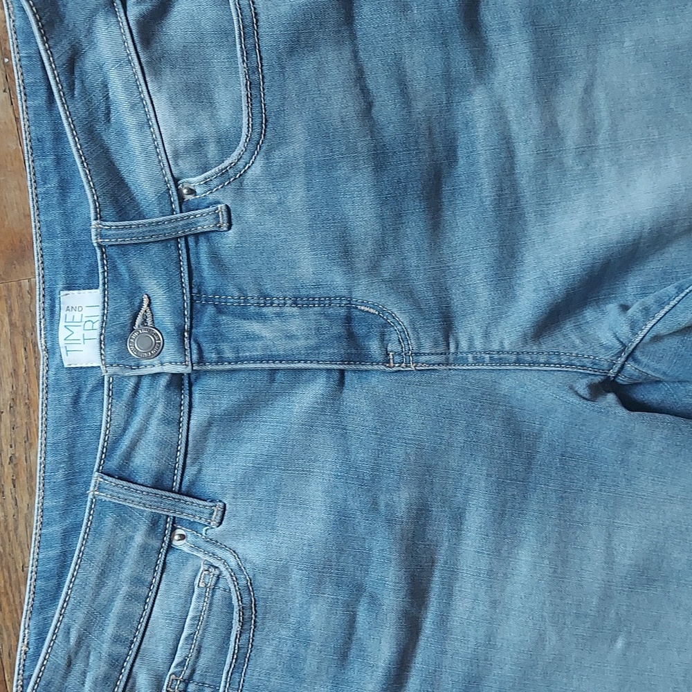 5 for $10 M&M Shorts - Picture 3 of 7